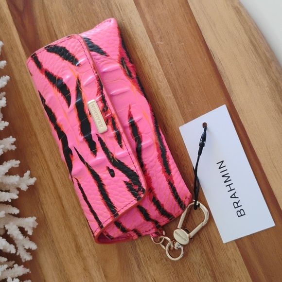 BRAHMIN 🔥NWT🔥 ELORA Sunglasses Case Pink Feline Melbourne Genuine Leather - Picture 1 of 17
